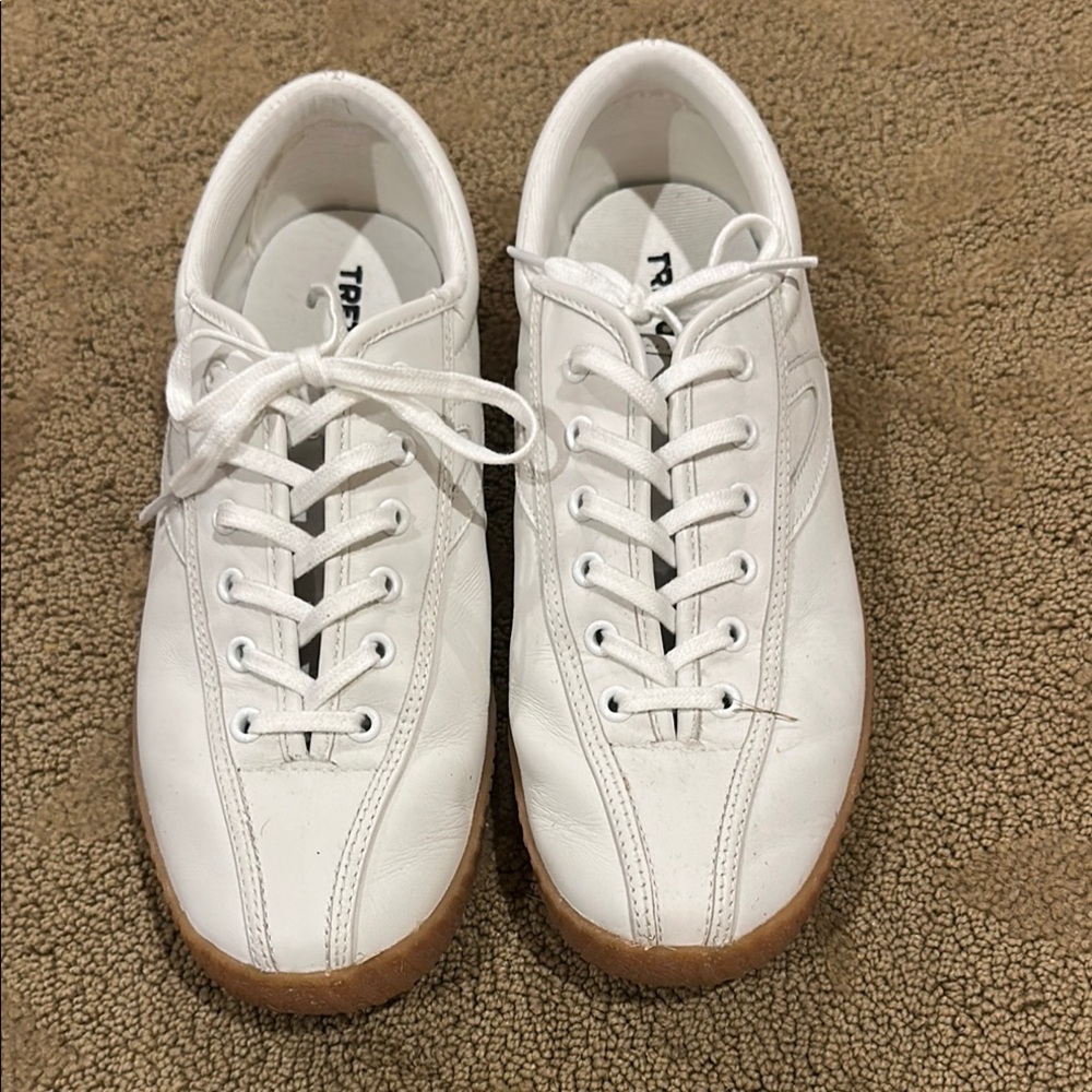 Tretorn Classic White Leather Sneakers size 7.5 womans - Picture 4 of 5